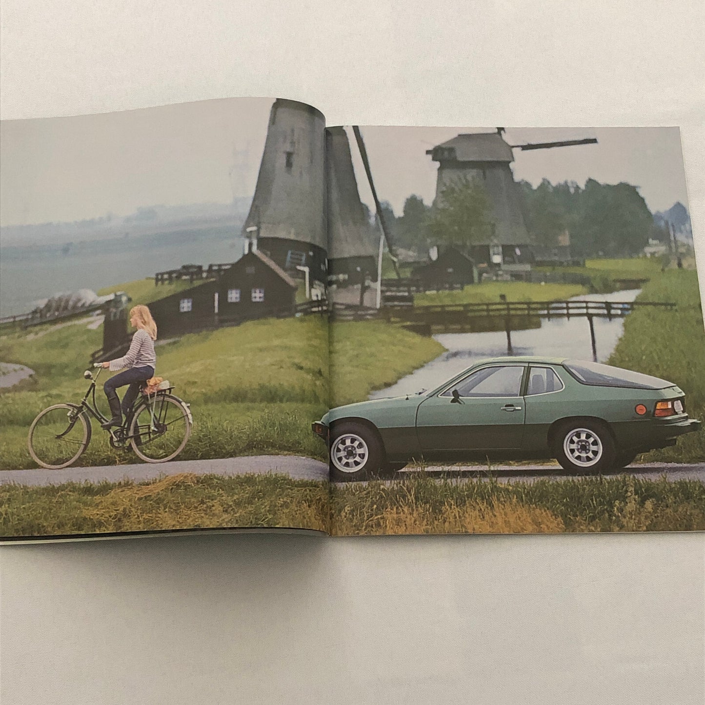 1979 Porsche 924 Sales Brochure Catalog Advertising Prospekt