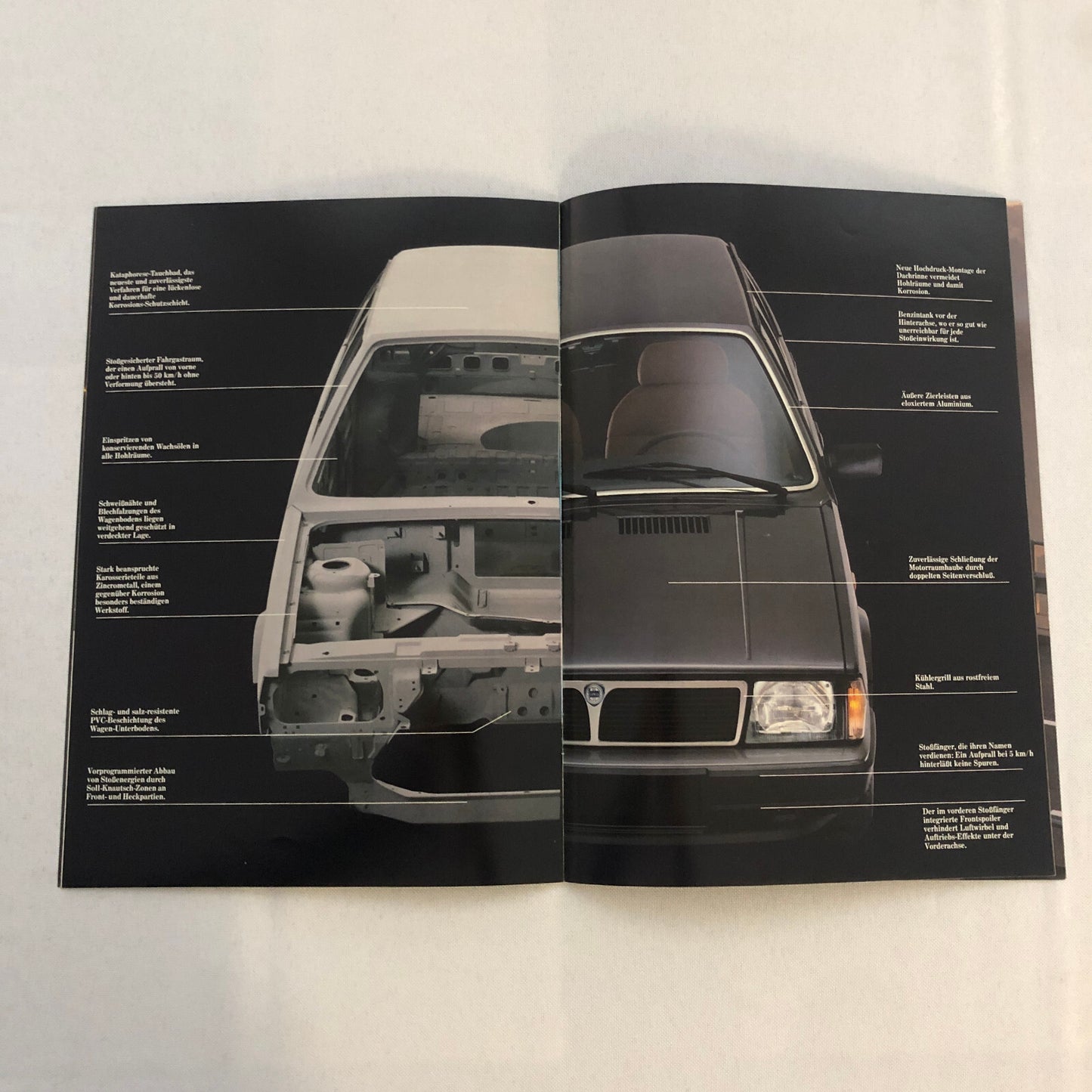 Lancia Prisma 1500 and 1600 Car Sales Brochure Catalog German Text