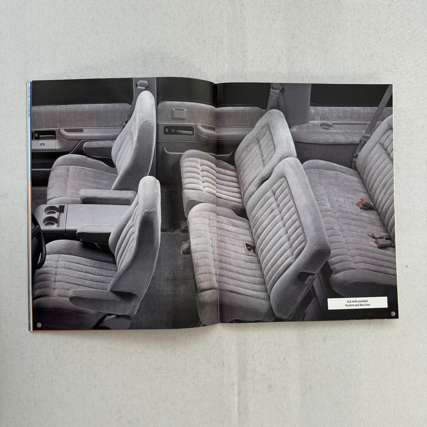 1993 GMC Truck Sales Brochure Catalog Jimmy Yukon Suburban