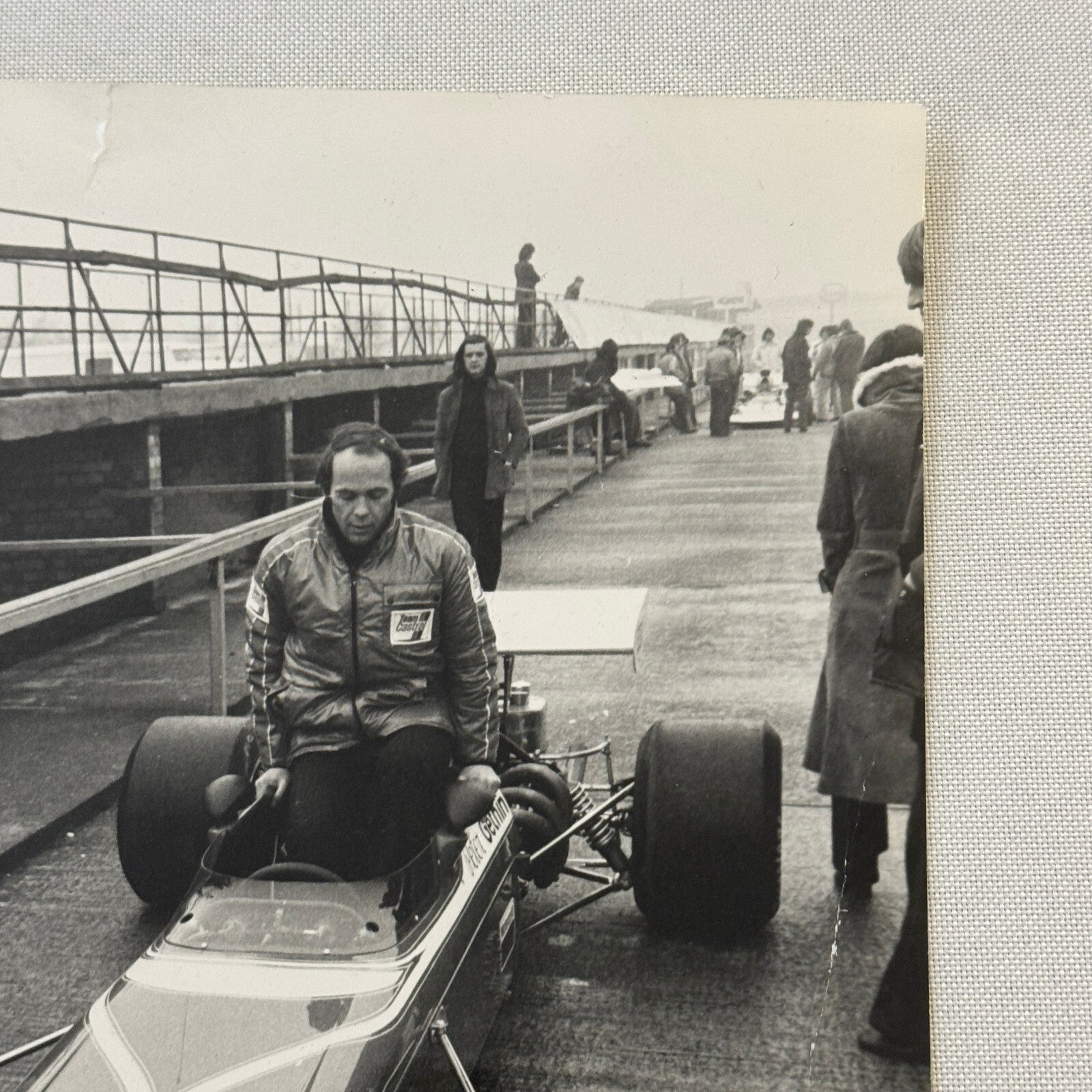 Vintage Racing Photo Photograph 1972 Chevron B20 Peter Gethin Silverstone