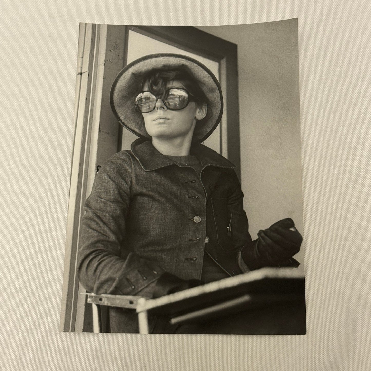 Vintage Racing Photo Niki Lauda Girlfriend Mariella von Reininghaus 1972 Spain