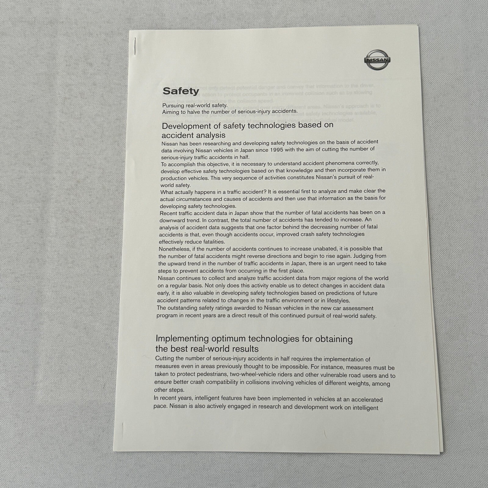 Nissan Tokyo Motor Show Concept Car Press KIt Brochure with CD Fairlady Z Nails