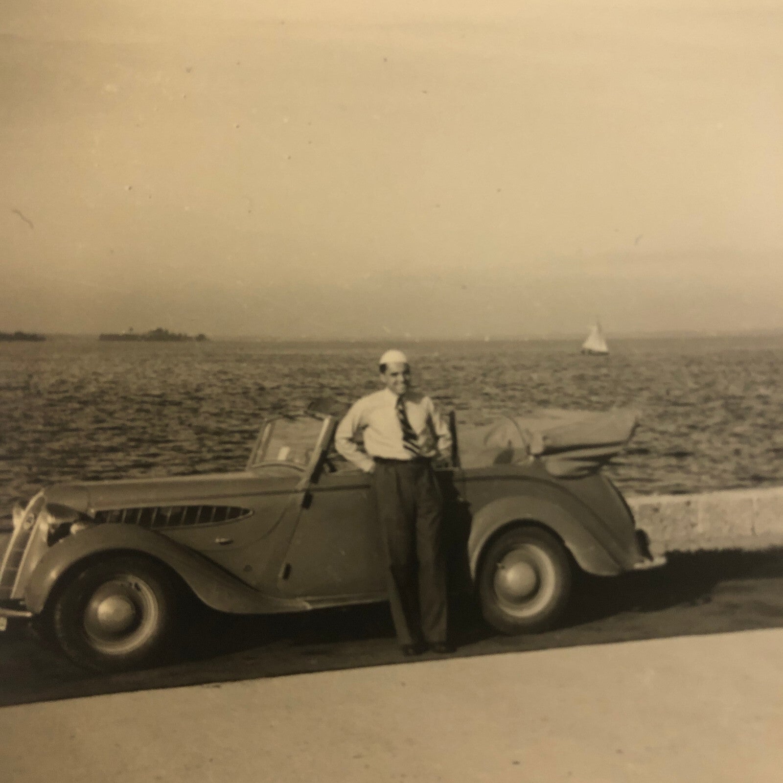 Vintage Photo Photograph Man with Automobile Car AL22SM1