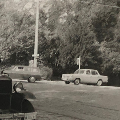 Vintage Photo Photograph Snapshot Cars Automobile + AL22SM2