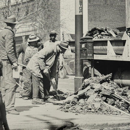 Front Wheel Drive Auto Company FWD Construction Truck Photo Photograph
