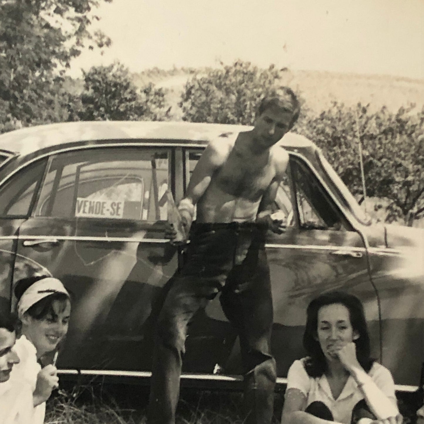 Vintage Photo Photograph Yonge Men and Women Picnic with Car - Tag AL22SM2
