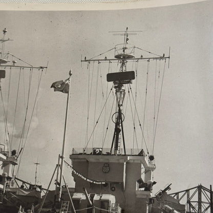 Royal Canadian Navy Ship Photo Photograph HMCS Wallaceburg HMCS Sault Ste Marie