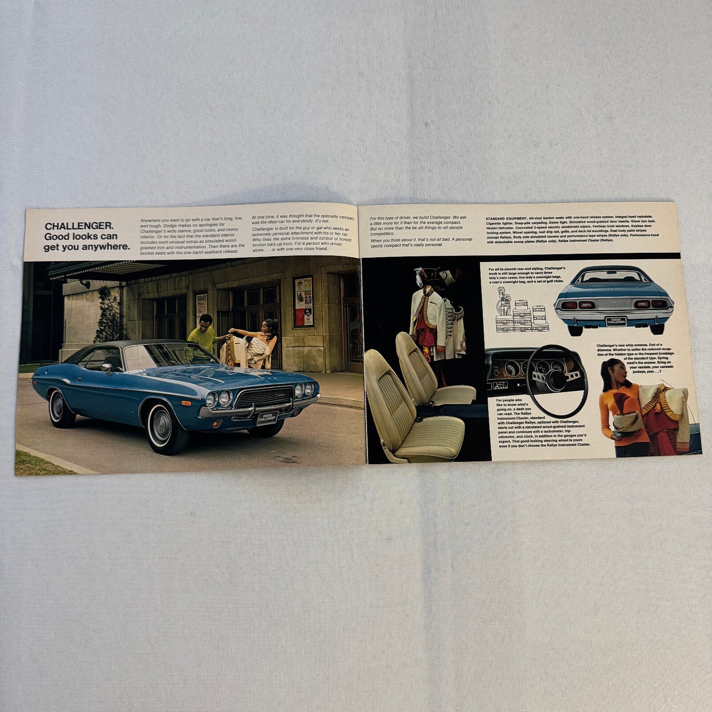 1972 Dodge Car Sales Brochure Catalog Dart Demon Challenger Coronet Charger +