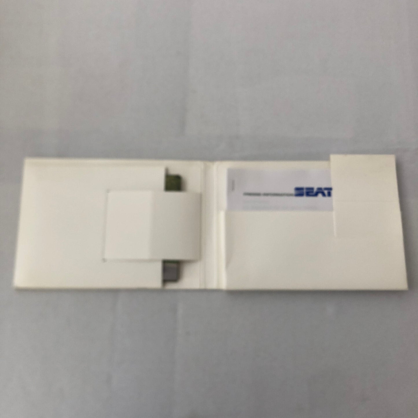 SEAT Alhambra Van Press Kit Brochure Factory Photos 1996