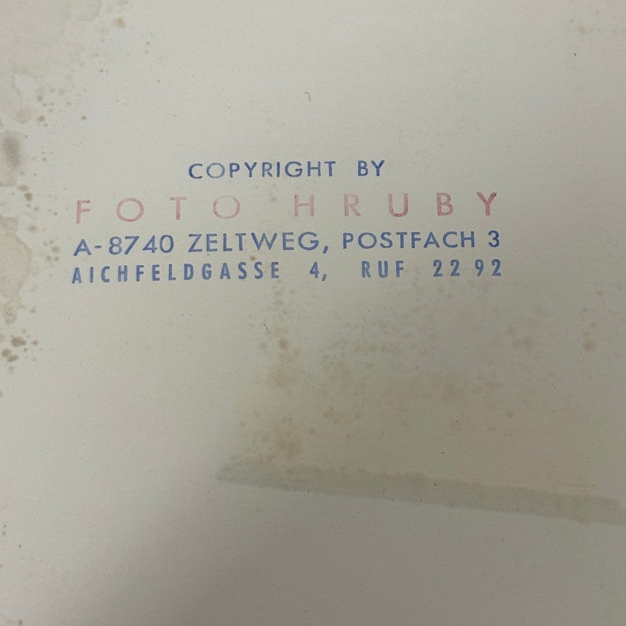 Vintage Racing Photo Ford GT40 Porsche