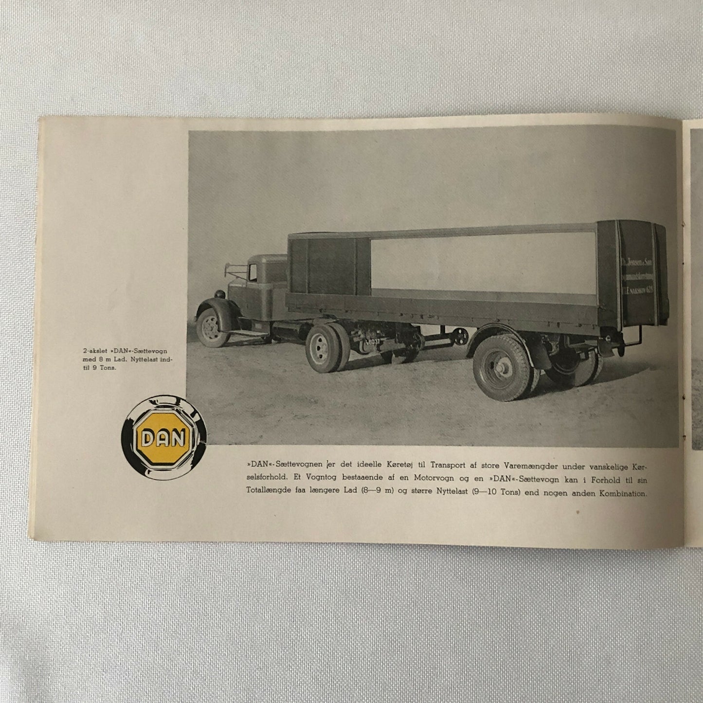 Vintage Dan Trailer and Truck Sales Brochure Catalog - DANISH Text 
