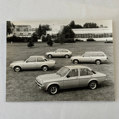 Opel Chevette Car Press Kit Brochure Photos 1980 1981 GERMAN