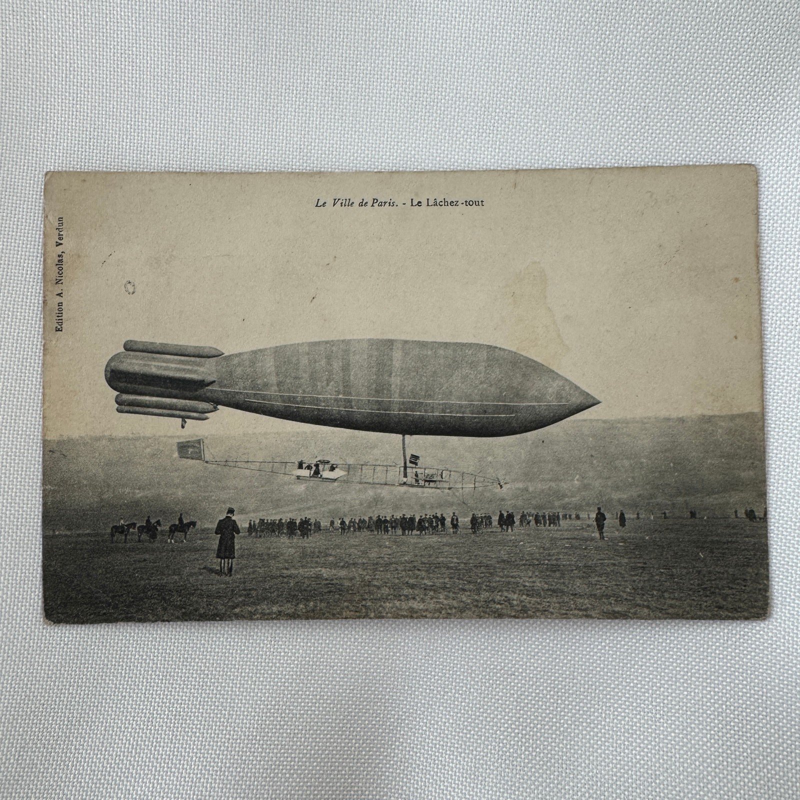 Vintage Zeppelin Airship Dirigible Postcard Post Card French Ville de Paris