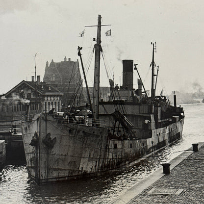 Vintage Press Photo Photograph Antwerp Belgium Allied Shipping Ship Boat WW2