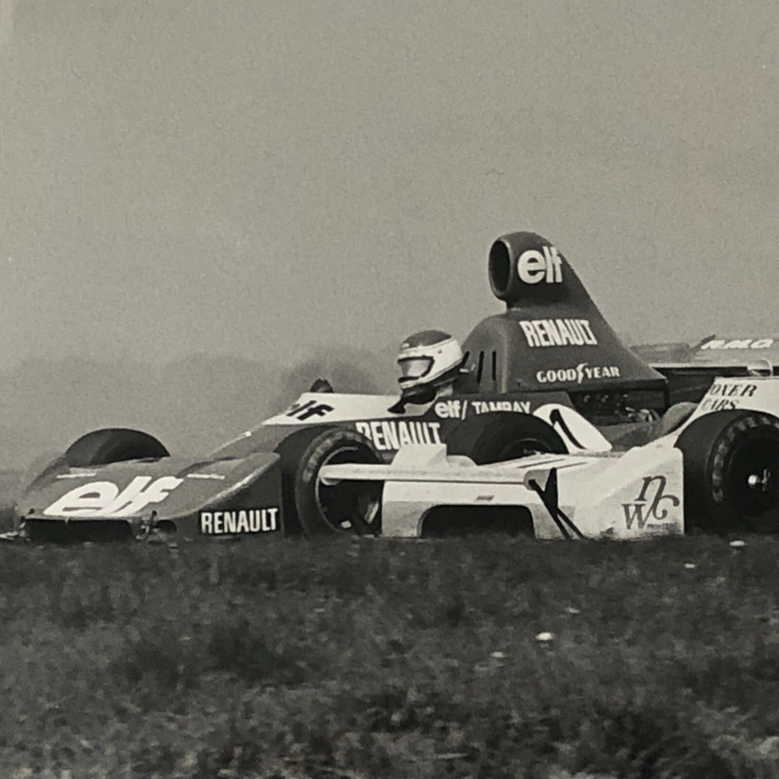 Vintage 1976 Formula 2 F2 Thruxton Grand Prix Racing Photo Photograph ELF Tambay