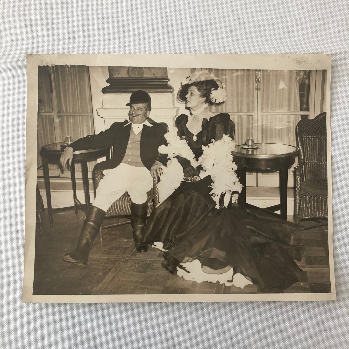 Vintage Press Photo photograph 1933 Naughty Nineties Party Costumes UK London