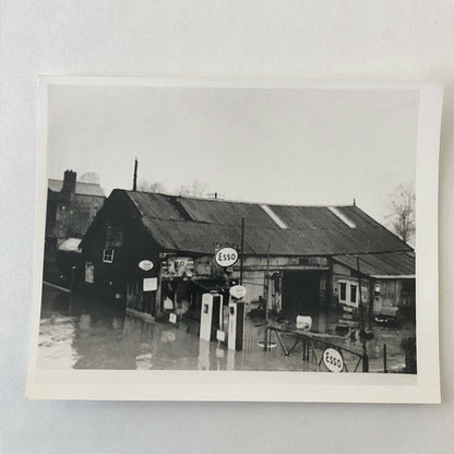 Lot of 7 Photo Photograph Prints - Vintage Car Autombile Esso Gas Station + 