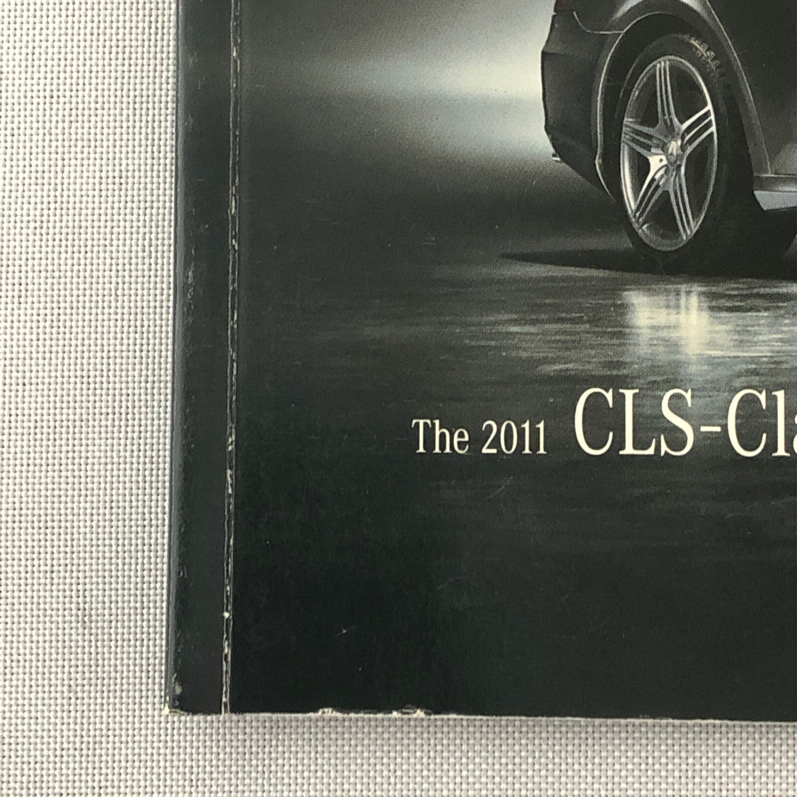 2011 Mercedes CLS Class Sales Brochure Catalog CLS550 CLS63 AMG 550 63