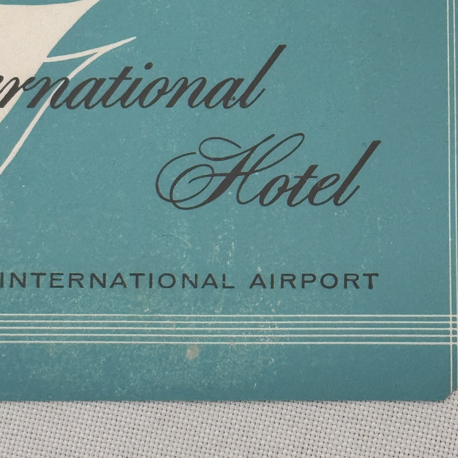 Vintage Hotel Travel Label Knott Hotels International Hotel New York Airport