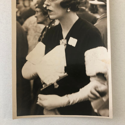 Fashion Press Photo Photograph Royal Hunt Cup Horse Race at Ascot 1933 UK Hat