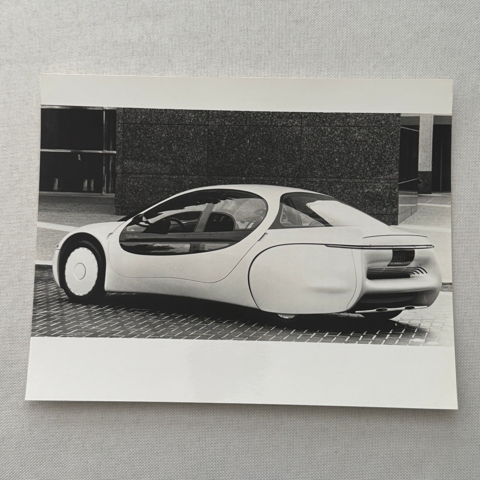 General Motors GM Ultralite Concept Car Prototype Press Photo Photograph Europe