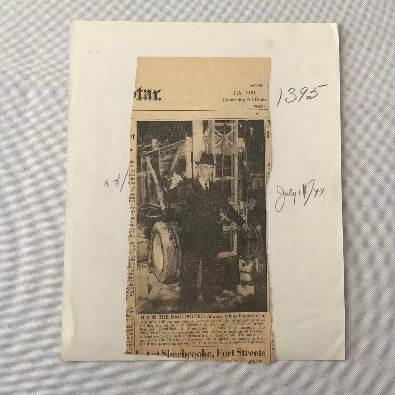 Vintage Press Photo Photograph Print Man Locating Oil using Baguette Toronto