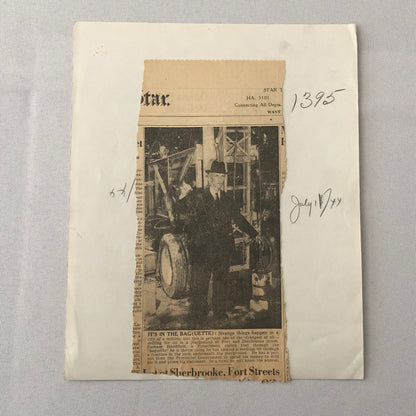 Vintage Press Photo Photograph Print Man Locating Oil using Baguette Toronto