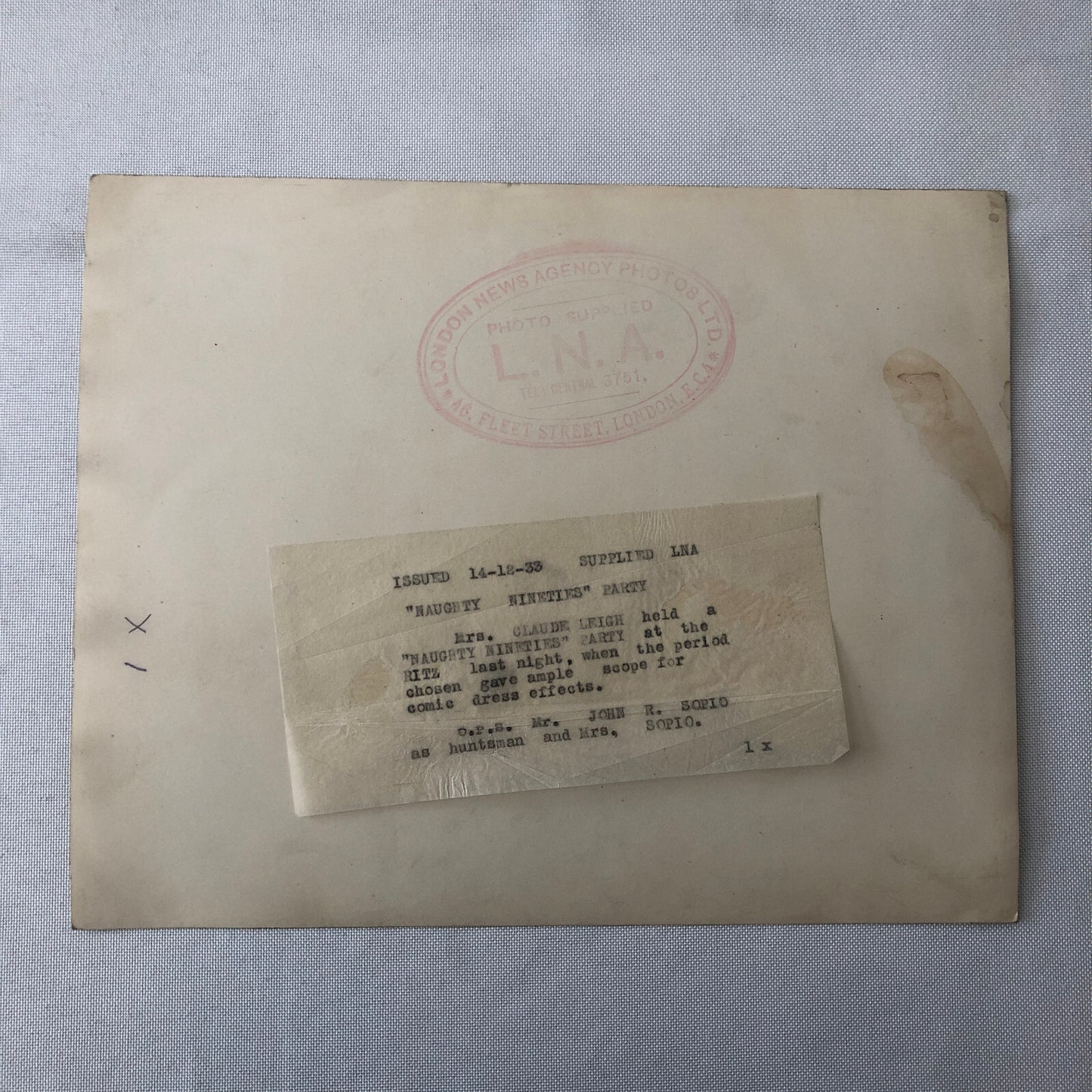 Vintage Press Photo photograph 1933 Naughty Nineties Party Costumes UK London