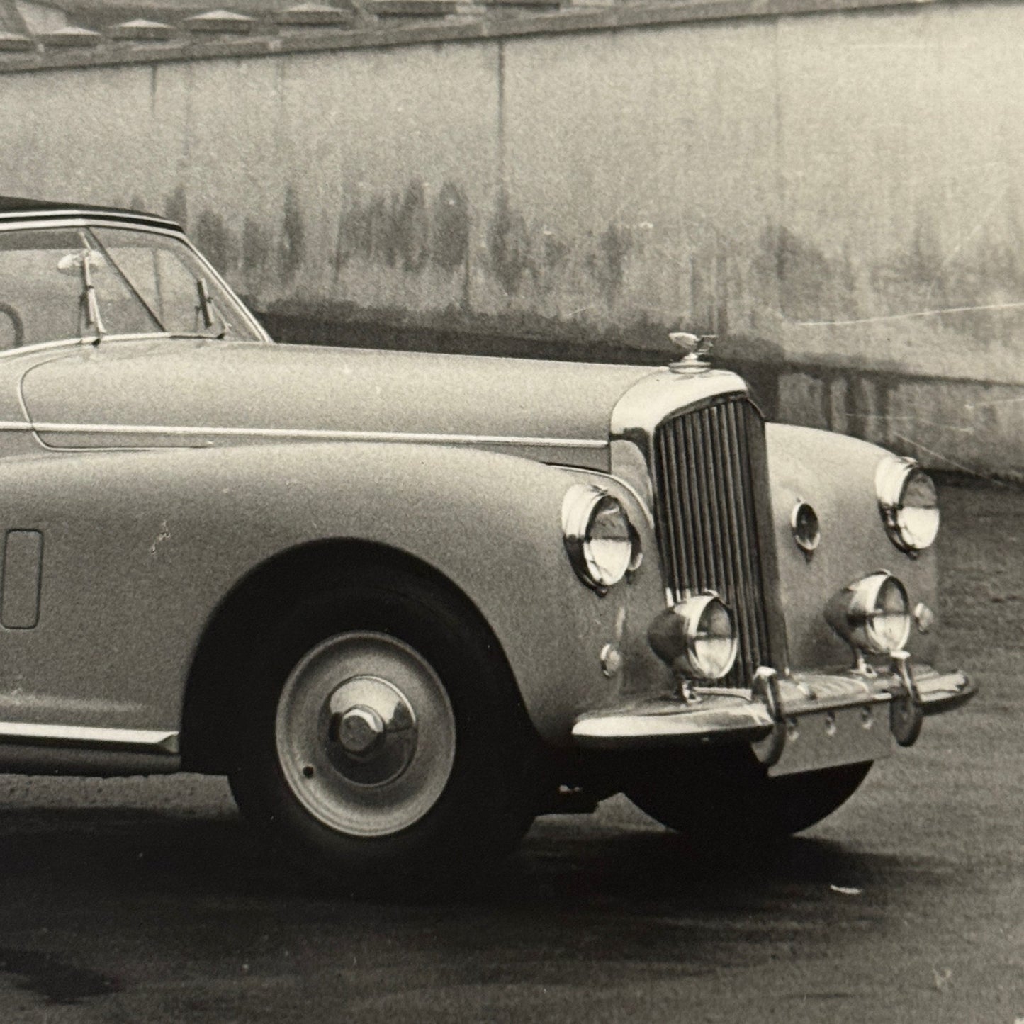 Carrozzeria Pininfarina Bentley Coachbuilder Car Factory Press Photo Photograph