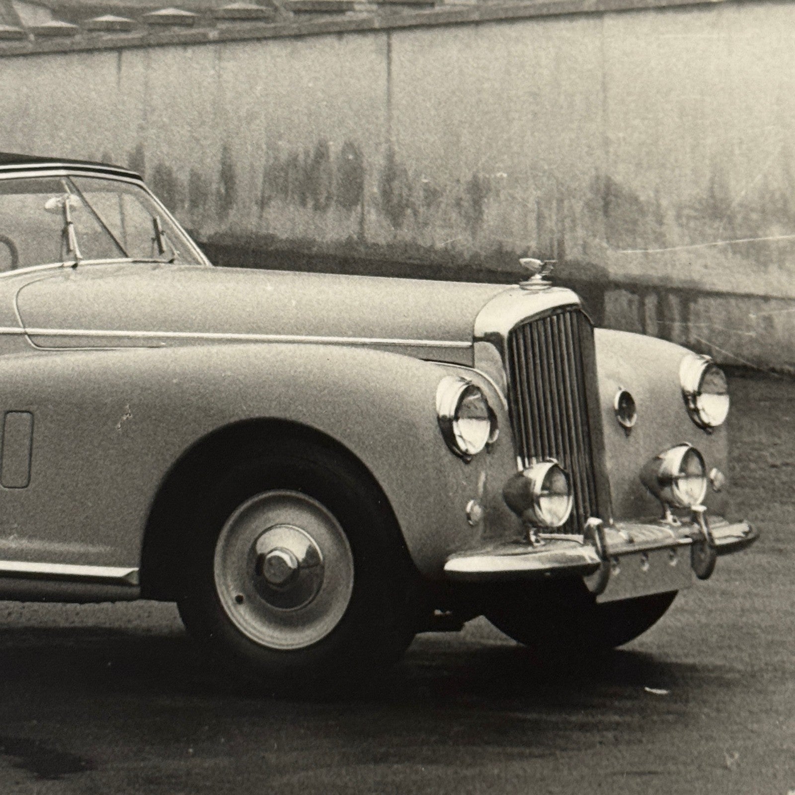 Carrozzeria Pininfarina Bentley Coachbuilder Car Factory Press Photo Photograph