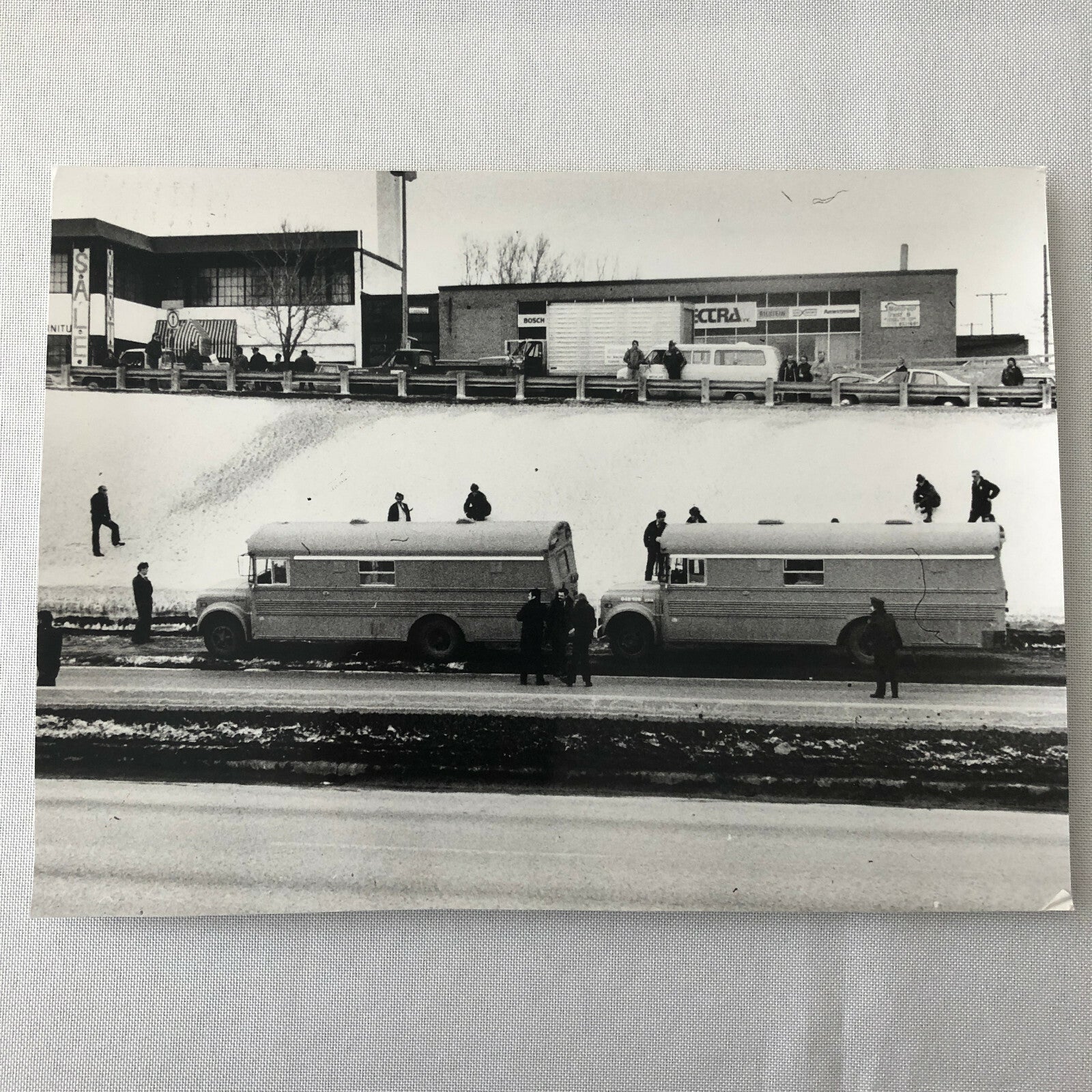 Vintage Montreal Prison Bus Press Photo Photograph Print Newspaper Story 