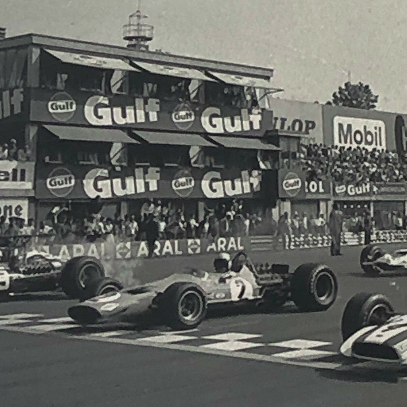 Vintage 1968 John Surtees Honda RA301 Racing Car Photo Photograph 