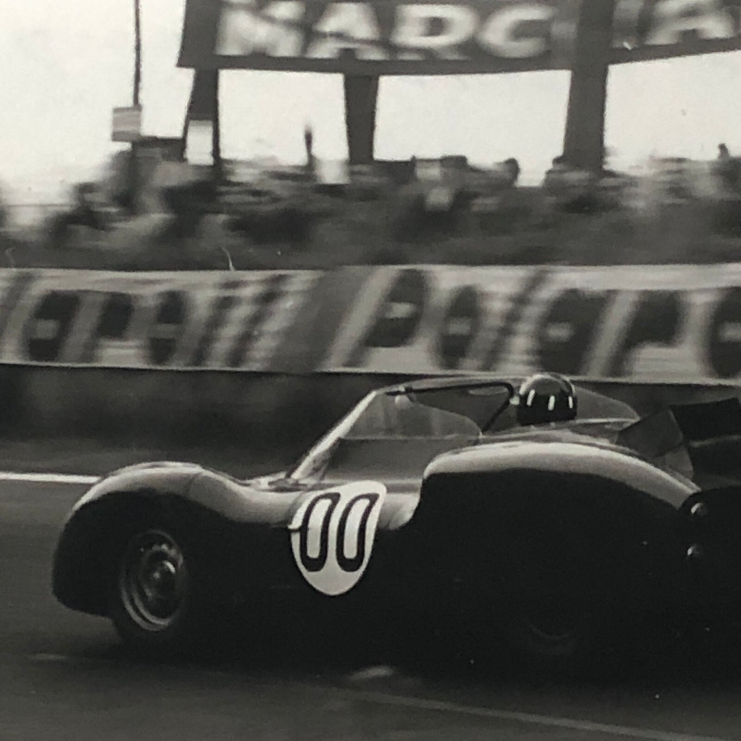 Vintage Racing Photo Photograph Rover BRM Turbine Car LeMans 1963 Graham Hill