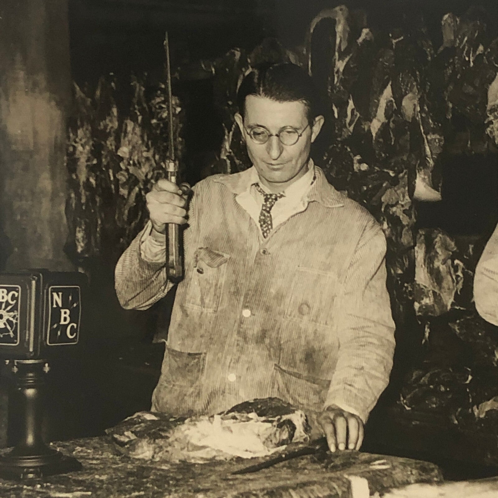 Press Photo Photograph Washington Zoo Zookeepers Prepare Food for Animals 1930s