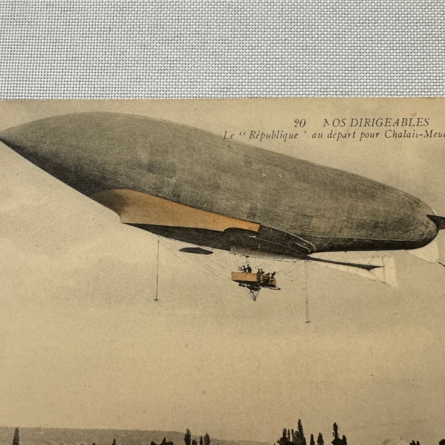 Vintage Zeppelin Airship Dirigible Postcard Post Card French Le Republique