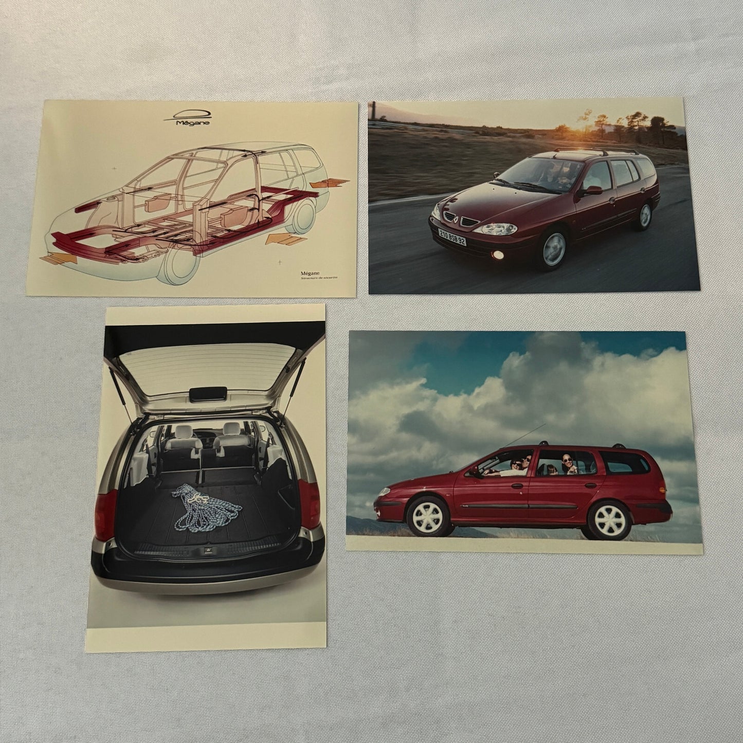 Renault Megane Car Press Kit Brochure Photos German Language Convertible Wagon +