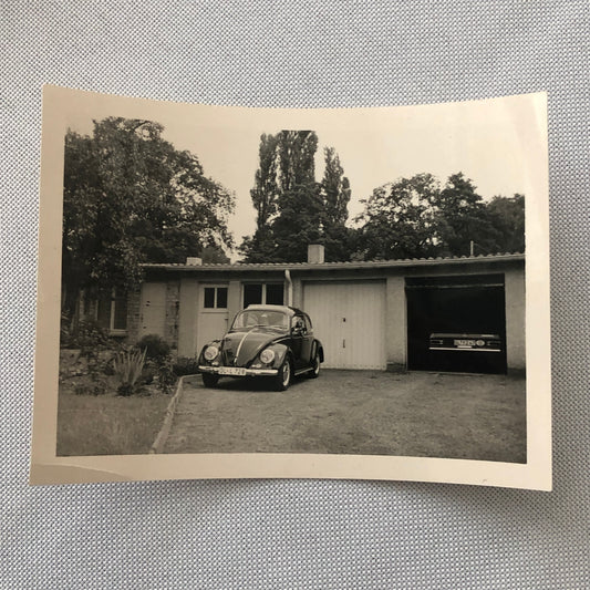 Vintage Photo Photograph Snapshot VW Volkswagen Beetle Bug Car House