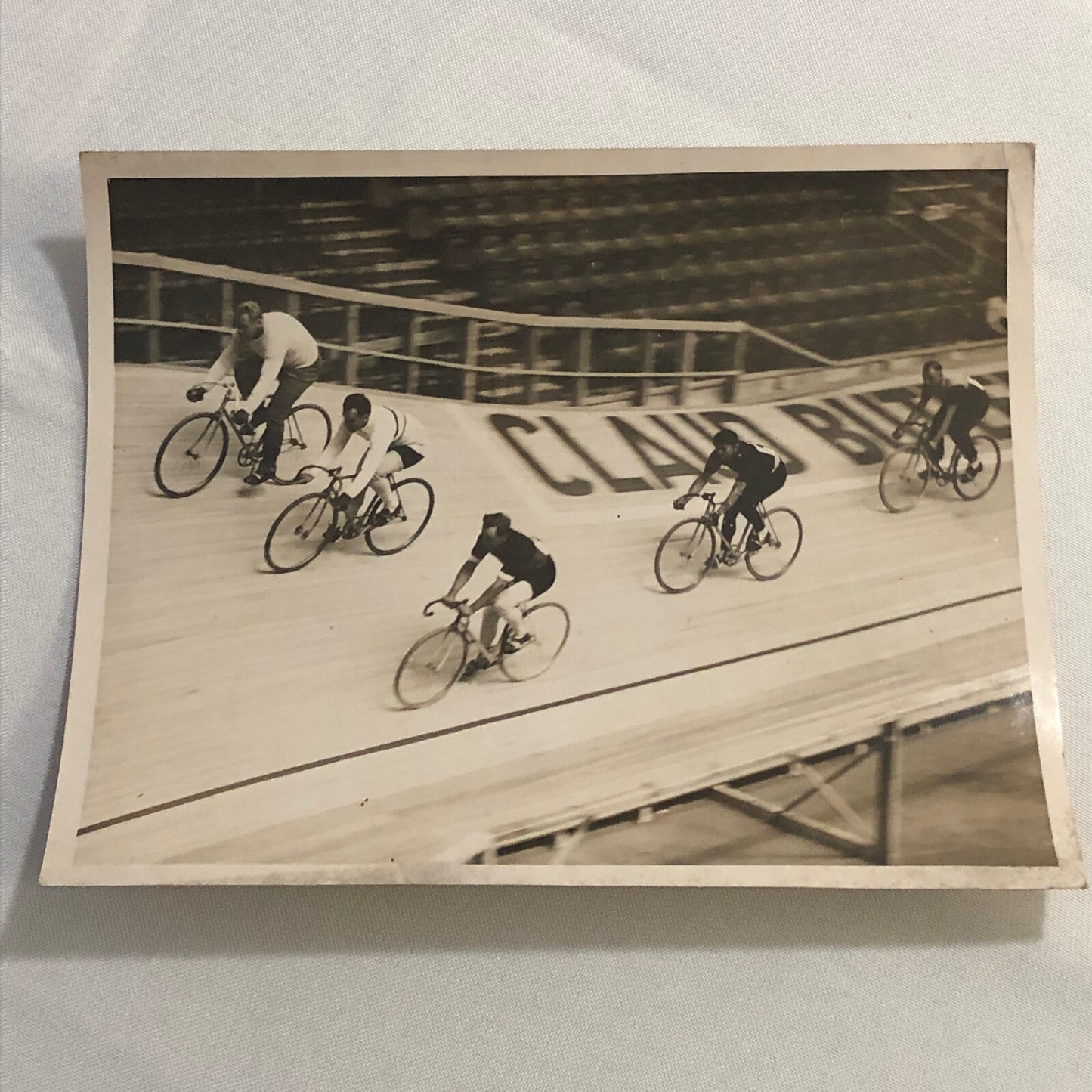 1934 Press Photo Bicycle Racing Olympia Bike Race LNA Photograph