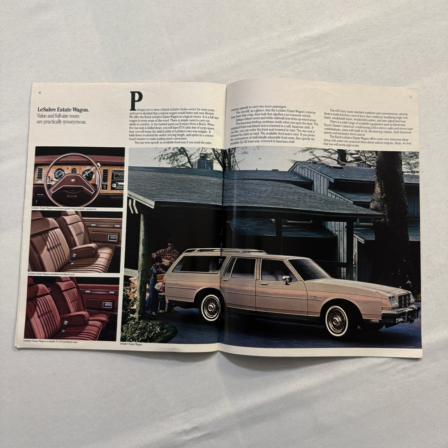 1982 Buick Car Sales Brochure Catalog Riviera Electra LeSabre Regal Skylark