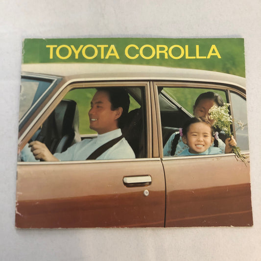Toyota Corolla Sales Brochure Catalog SEdan Coupe Station Wagon 1400 Vintage