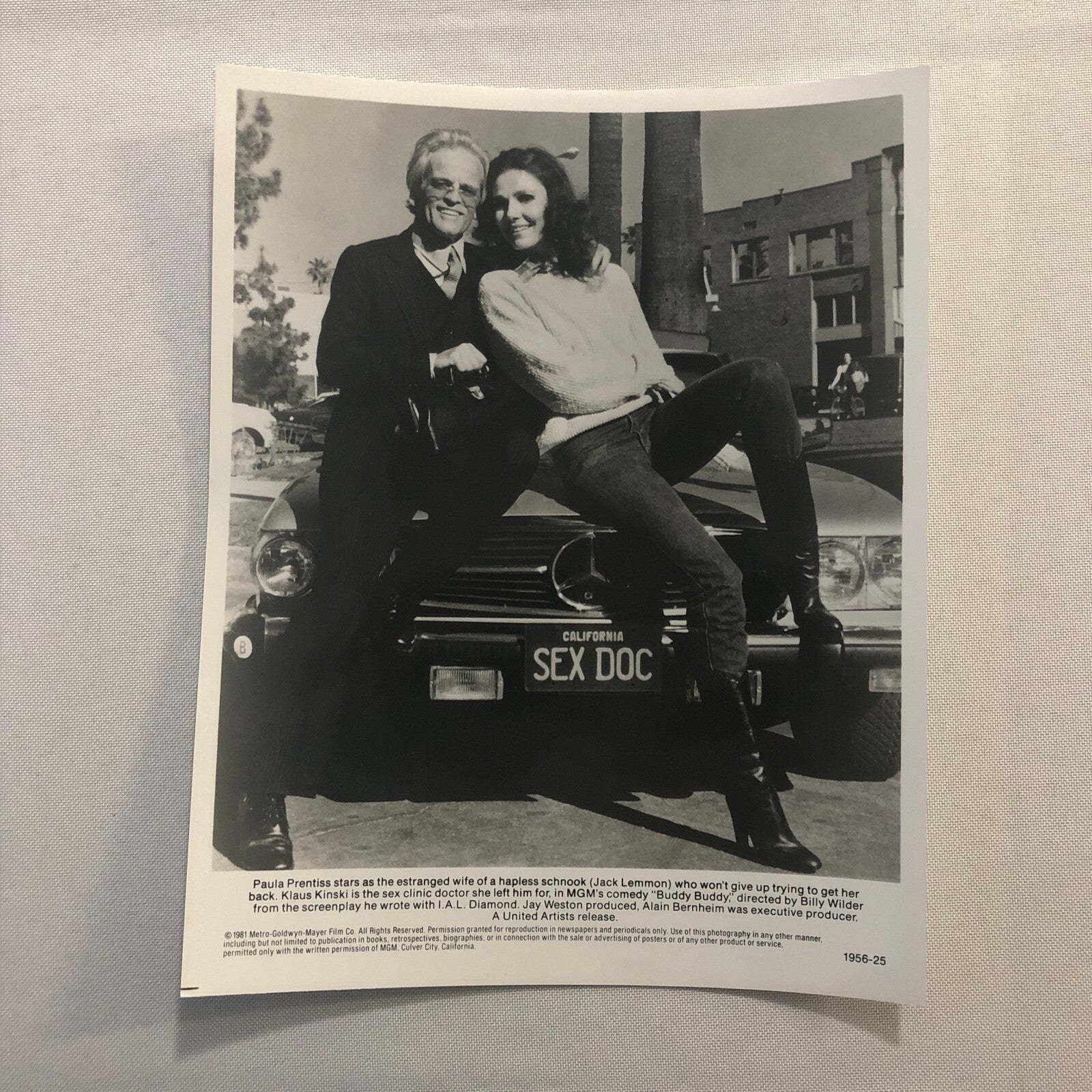 Buddy Buddy Movie Press Photo Photograph Paula Prentiss Jack Lemmon Mecedes SL