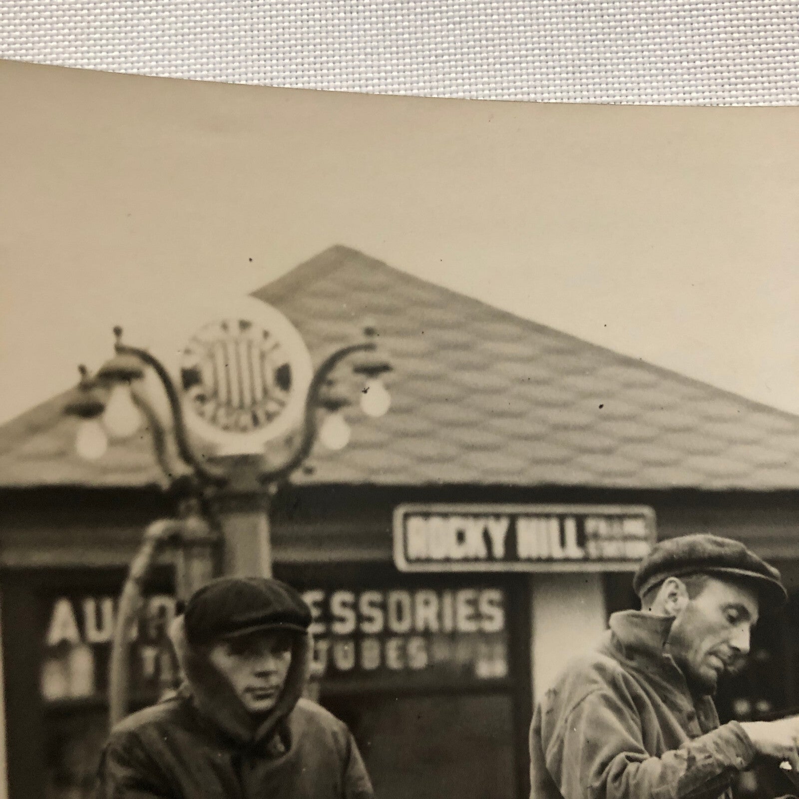 Press Photo Photograph Car Automobile at Service Garage Keystone Underwood