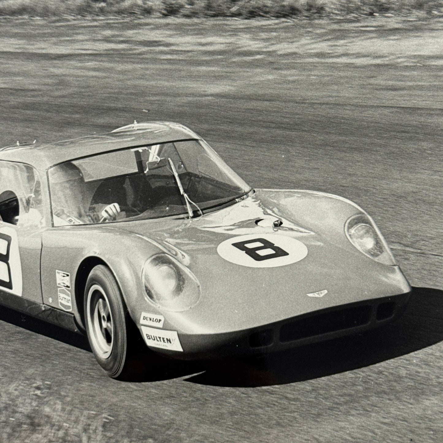 Vintage Racing Photo 1969 Oulton Park TT Chevron John Hine Derek Bennett