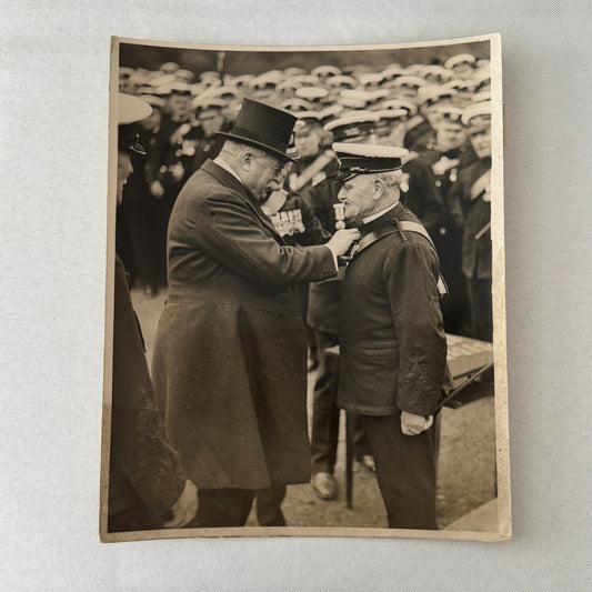 Vintage Press Photo Photograph Earl of Derby British Military 1933 Award