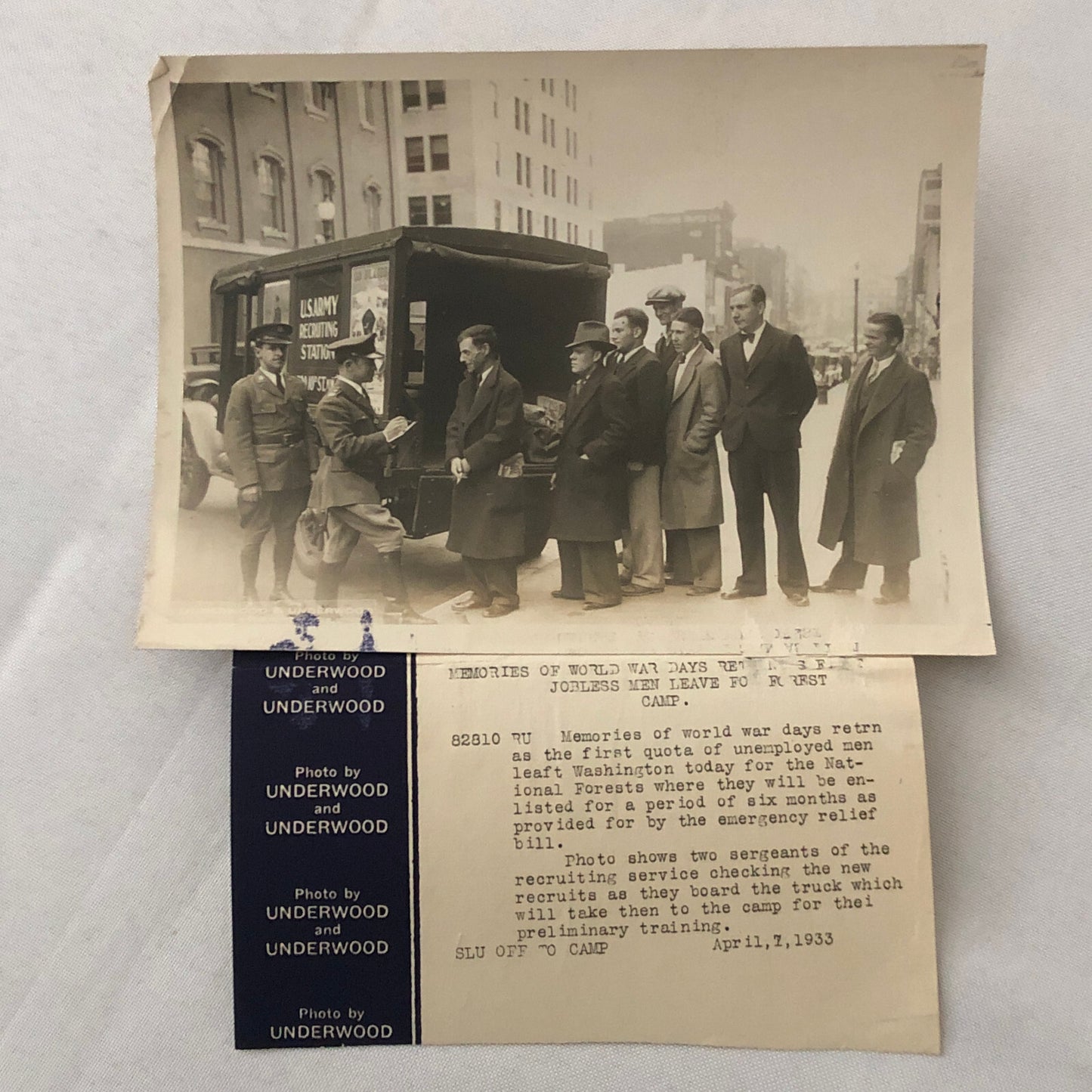 Military Photo Photograph Army Recruiting Truck 1933 Underwood & Underwood Photo