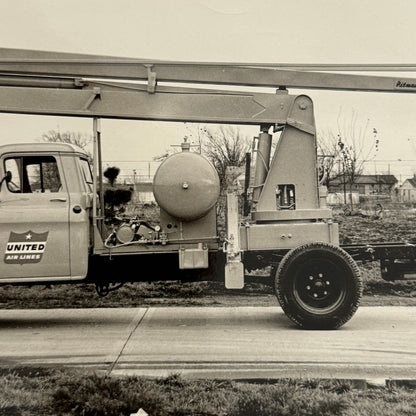 Vintage Chevrolet United Airlines De Icing Bucket Truck Photo Pitman Company