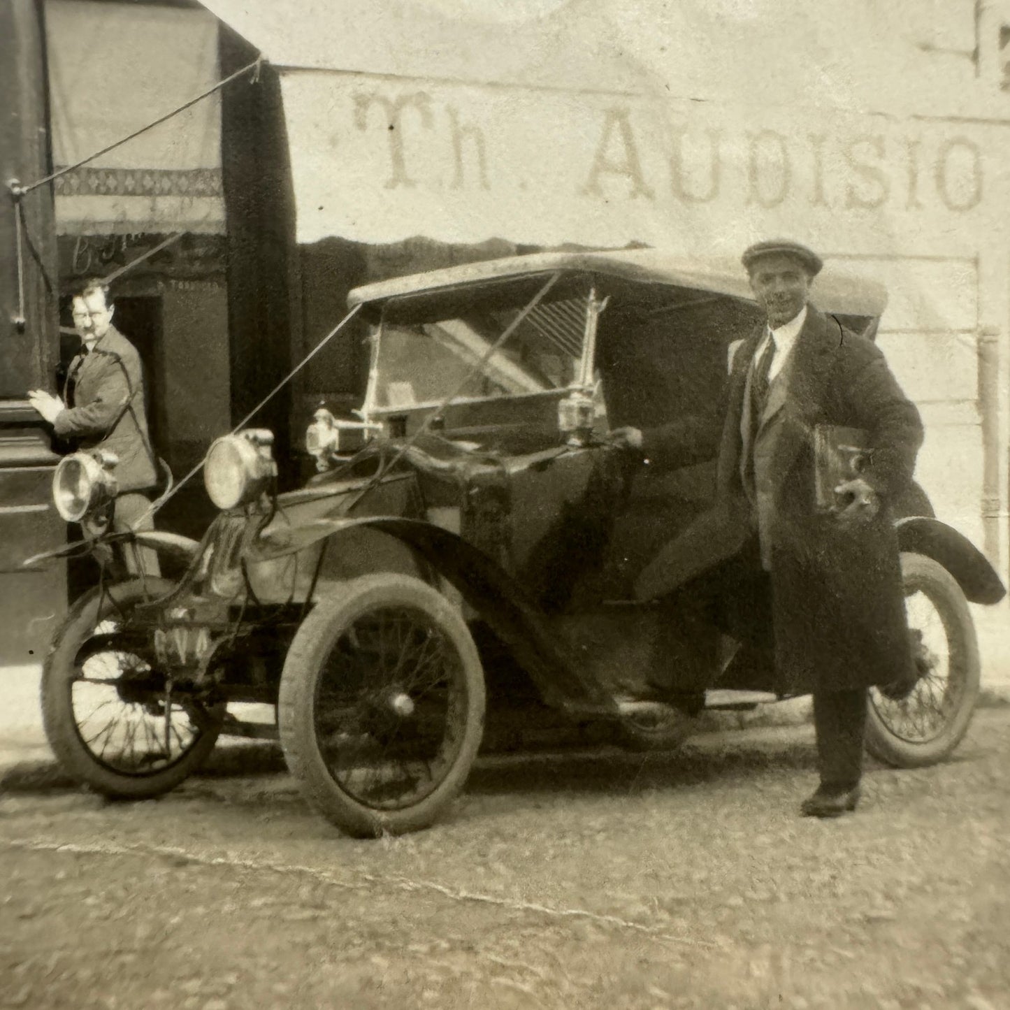 Vintage Photograph Photo Men with Early Antique Car European