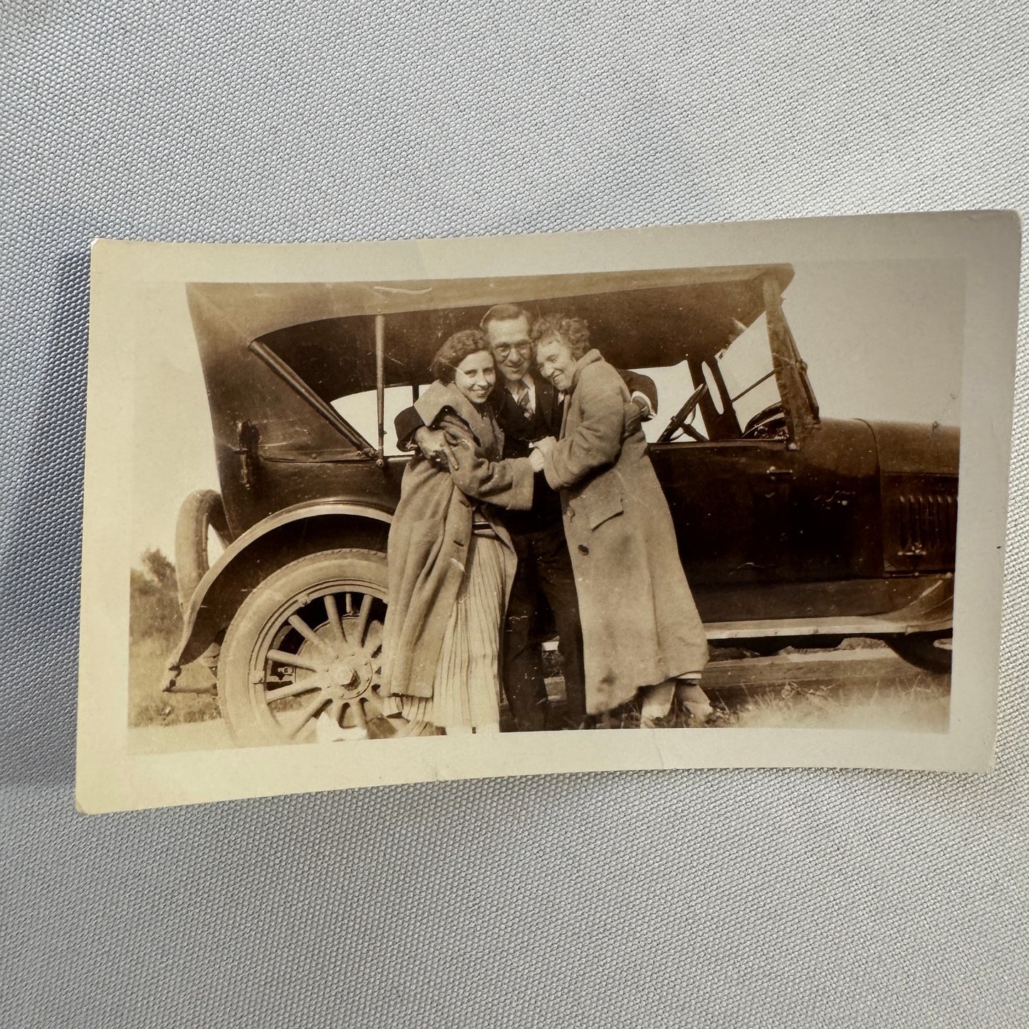 Vintage Car Automobile Photo Photograph Print Snapshot Man Women People