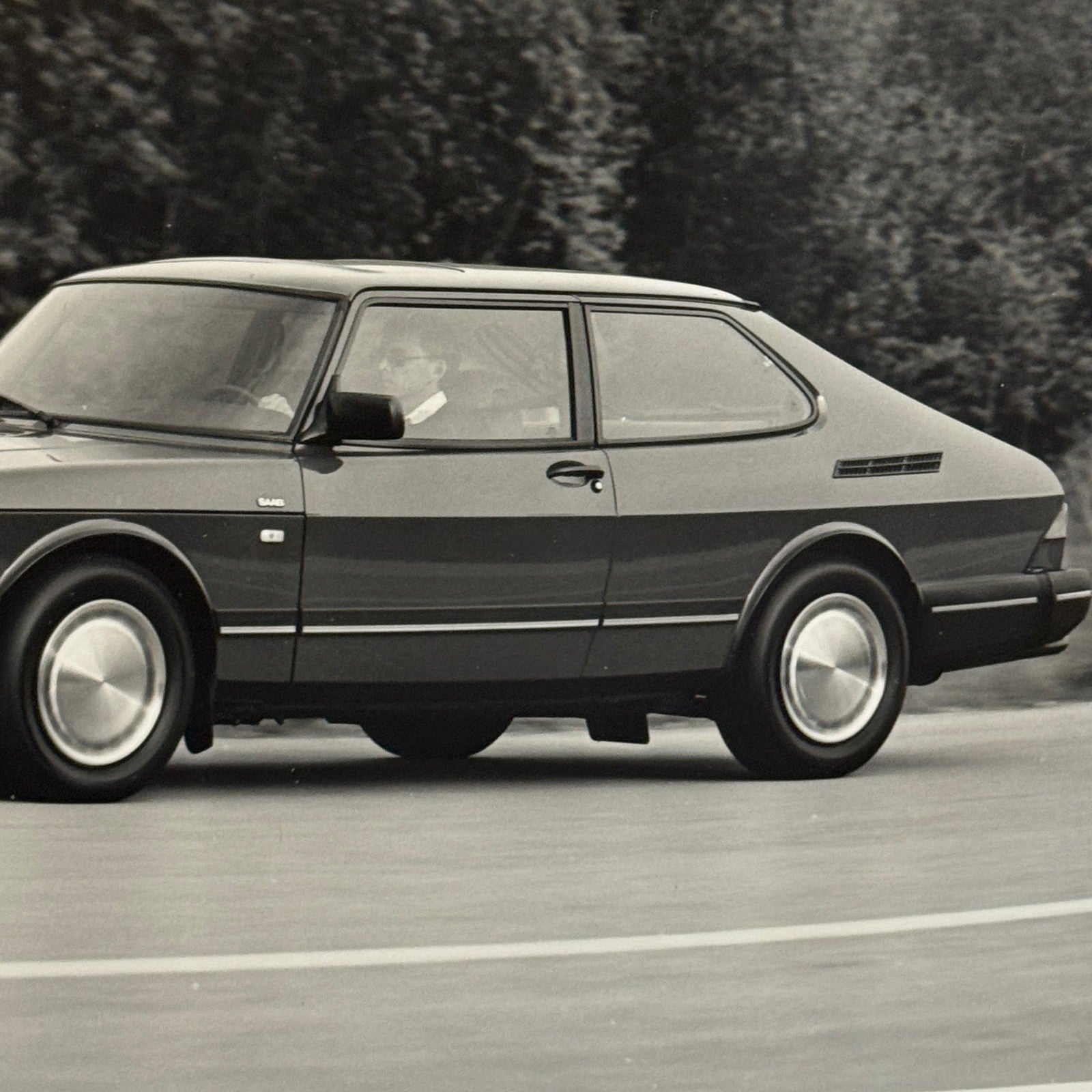 1989 Saab 900i Car Automobile Factory Photo Photograph Print Vintage Saab 900 i