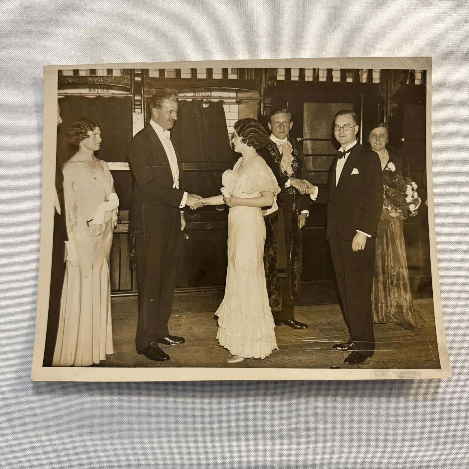 1933 Press Photo Photograph Mock Lord Mayors Banquet London News LNA